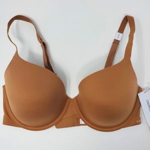 Calvin Klein 34D lightly lined tshirt bra camel